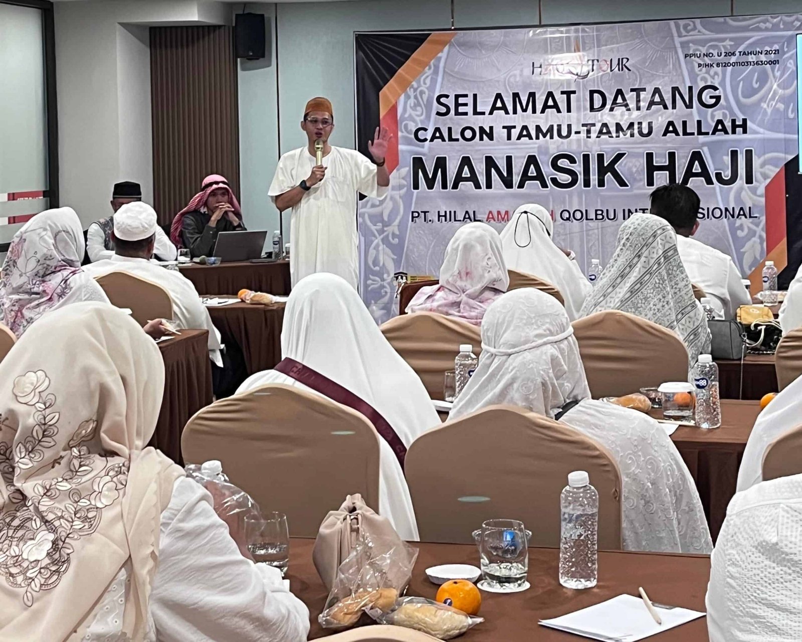 Pemateri kedua oleh Kang H. Nasrulloh